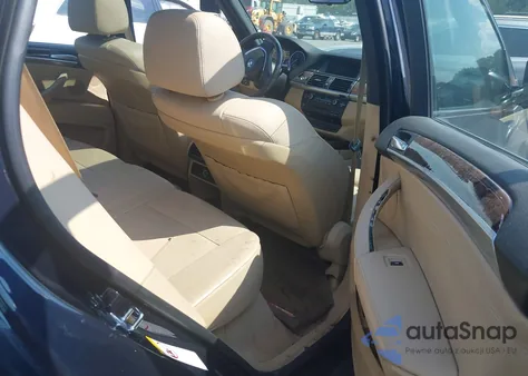 2007 BMW X5 4.8I из США, поврежденный, VIN 5UXFE835X7LZ43649